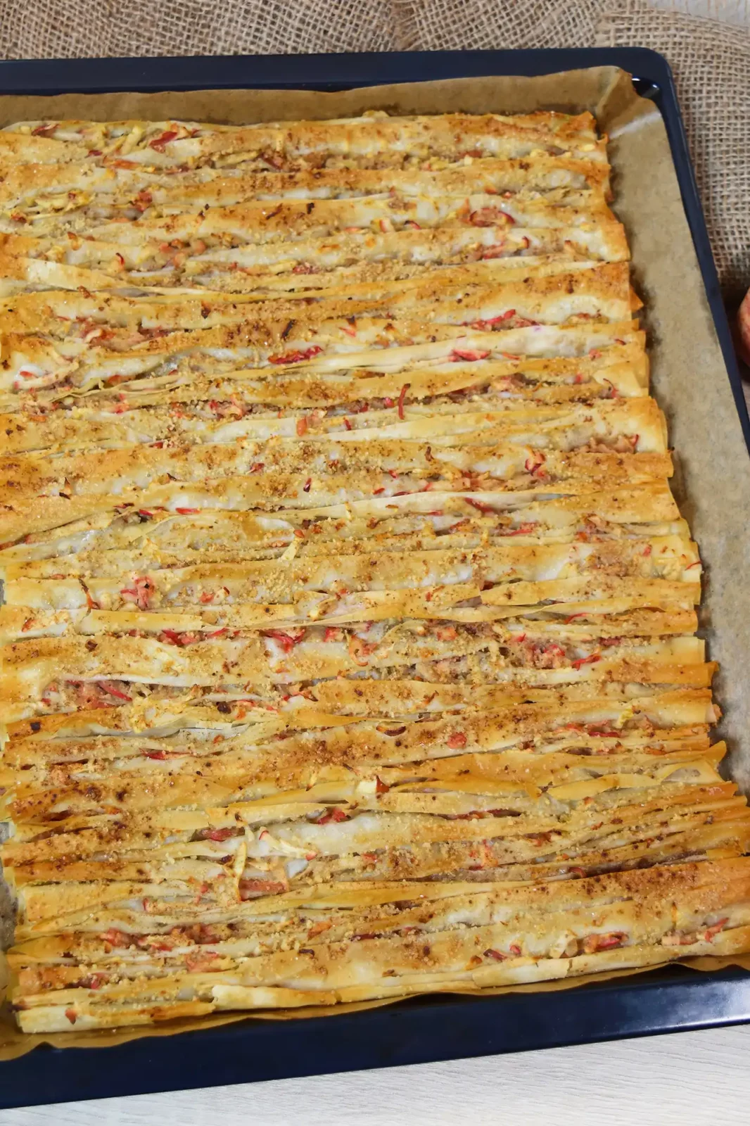 Apfelstrudel mit Filoteig-Obststrudel mit Nüssen-ballesworld