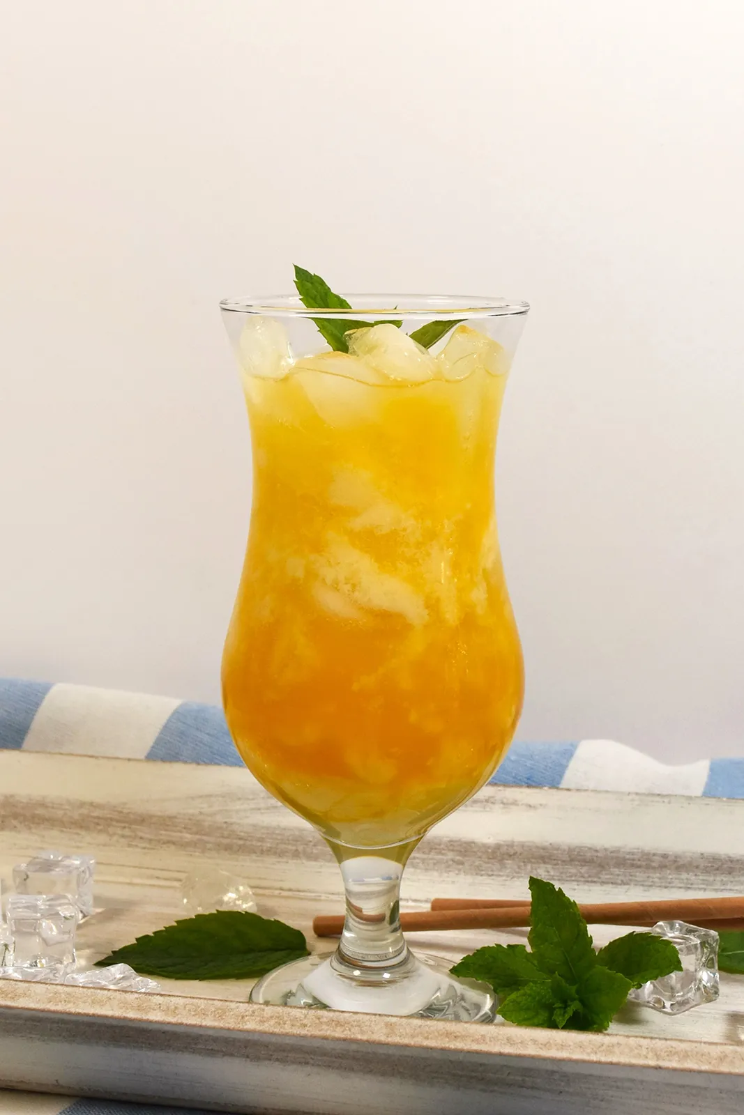 Batida de Coco Mango Cocktail-Kalte Getränke-ballesworld