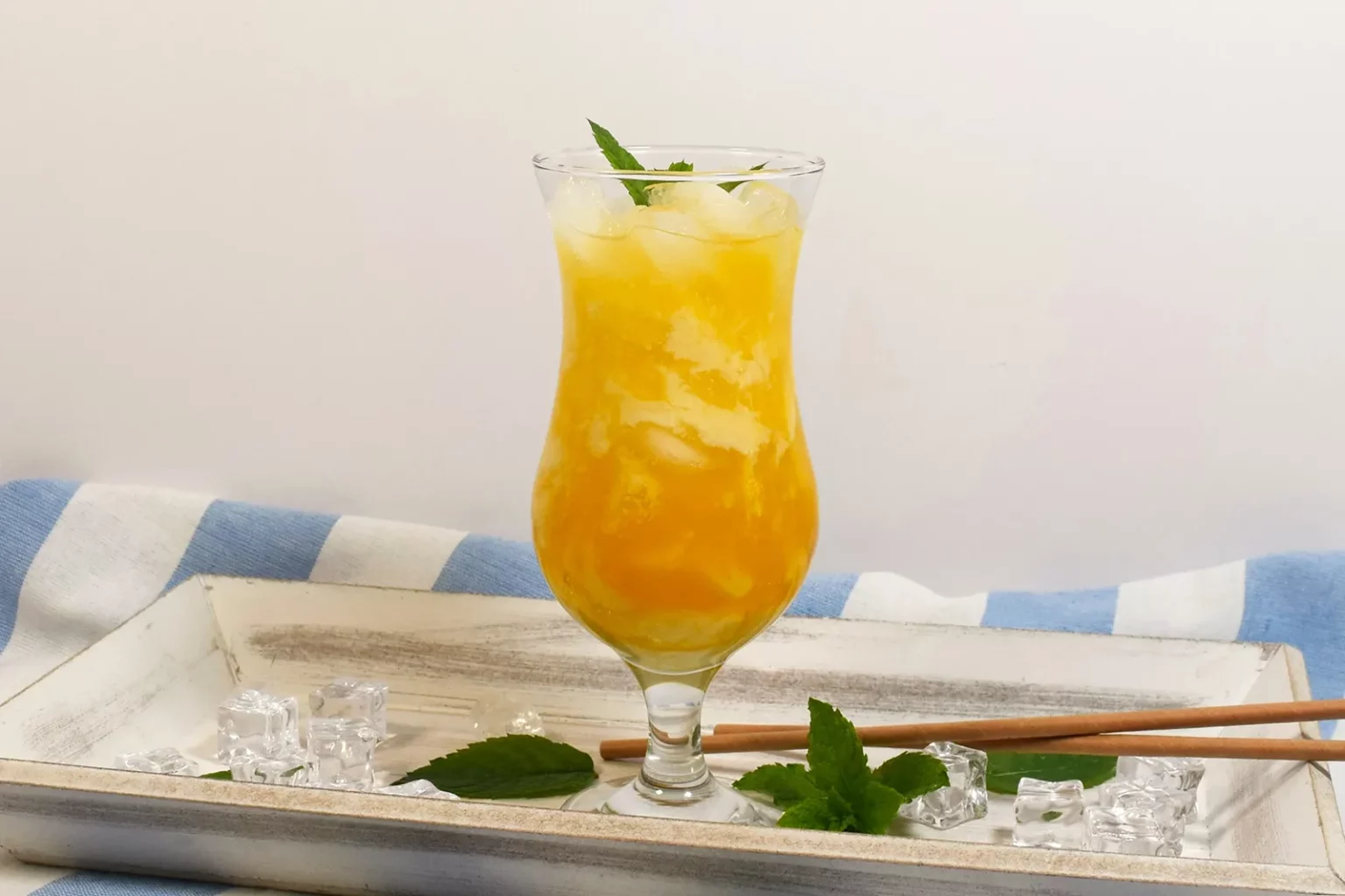 Batida de Coco Mango Cocktail-Rezept-ballesworld