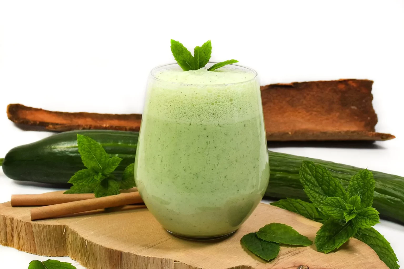 Joghurt-Gurken-Smoothie-Rezept-ballesworld