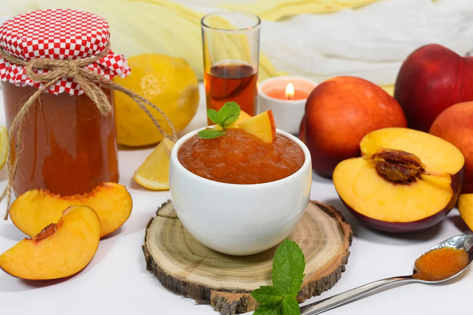 Nektarinen Marmelade mit Amaretto-Rezept-ballesworld