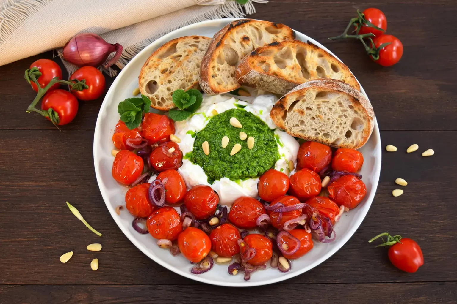 Burrata mit Pesto und Rösttomaten-Rezept-ballesworld