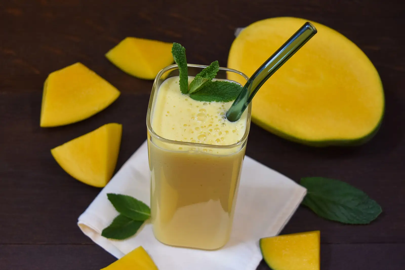 Mango Lassi - Goldener Smoothie-Rezept-ballesworld