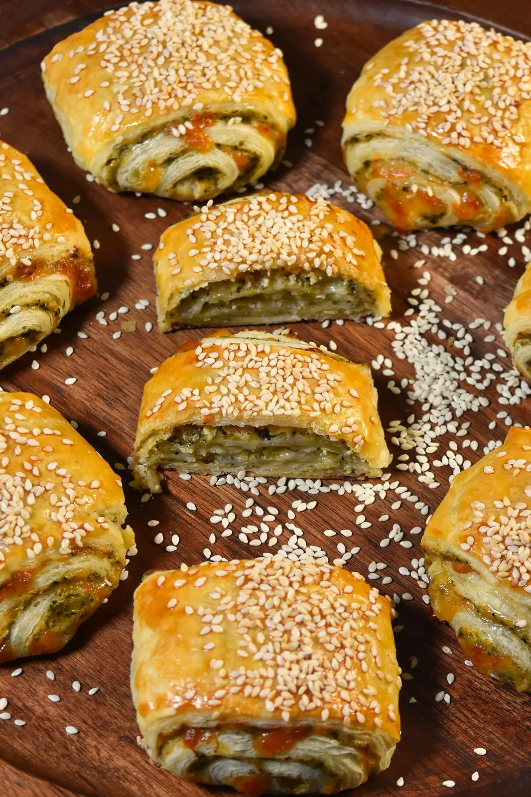 Blätterteigröllchen mit Brokkoli und Käse-Vegetarisch-ballesworld