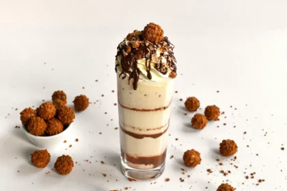 Giotto-Milchshake mit Vanilleeis und Haselnuss-Kick-Rezept-ballesworld