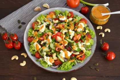 Bunter Salat mit würzigem Senf-Dressing-Rezept-ballesworld