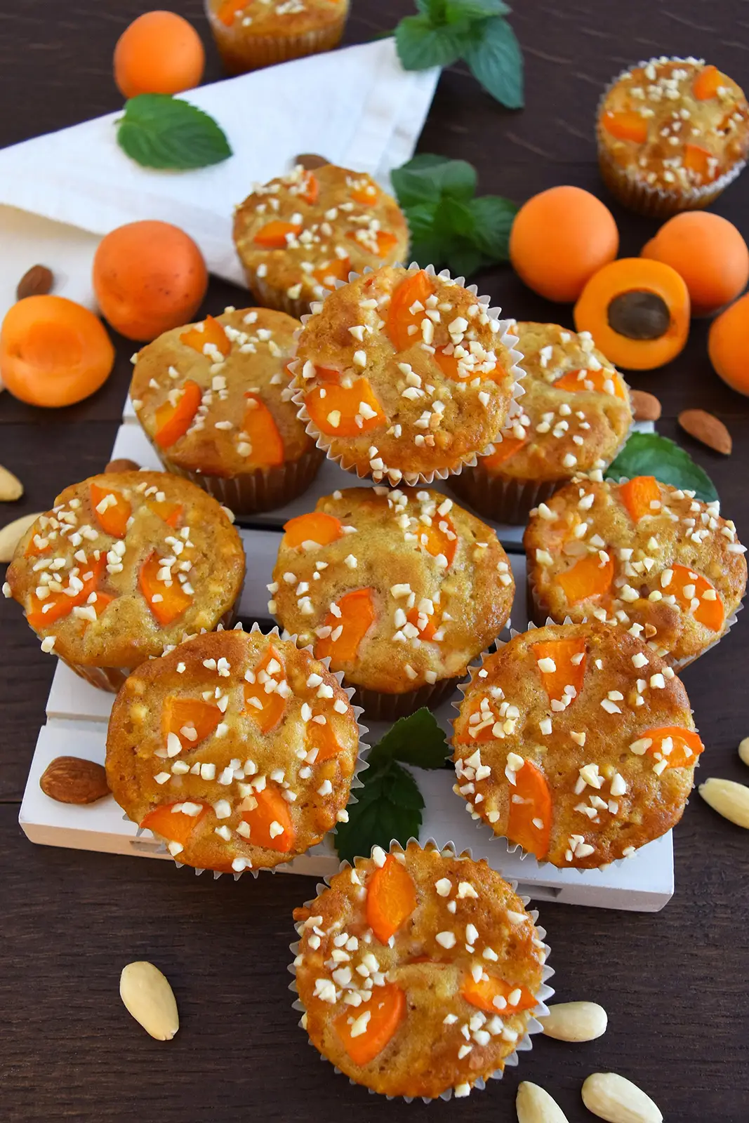Aprikosen Muffins mit Mandel-Crunch-Nachtisch-ballesworld