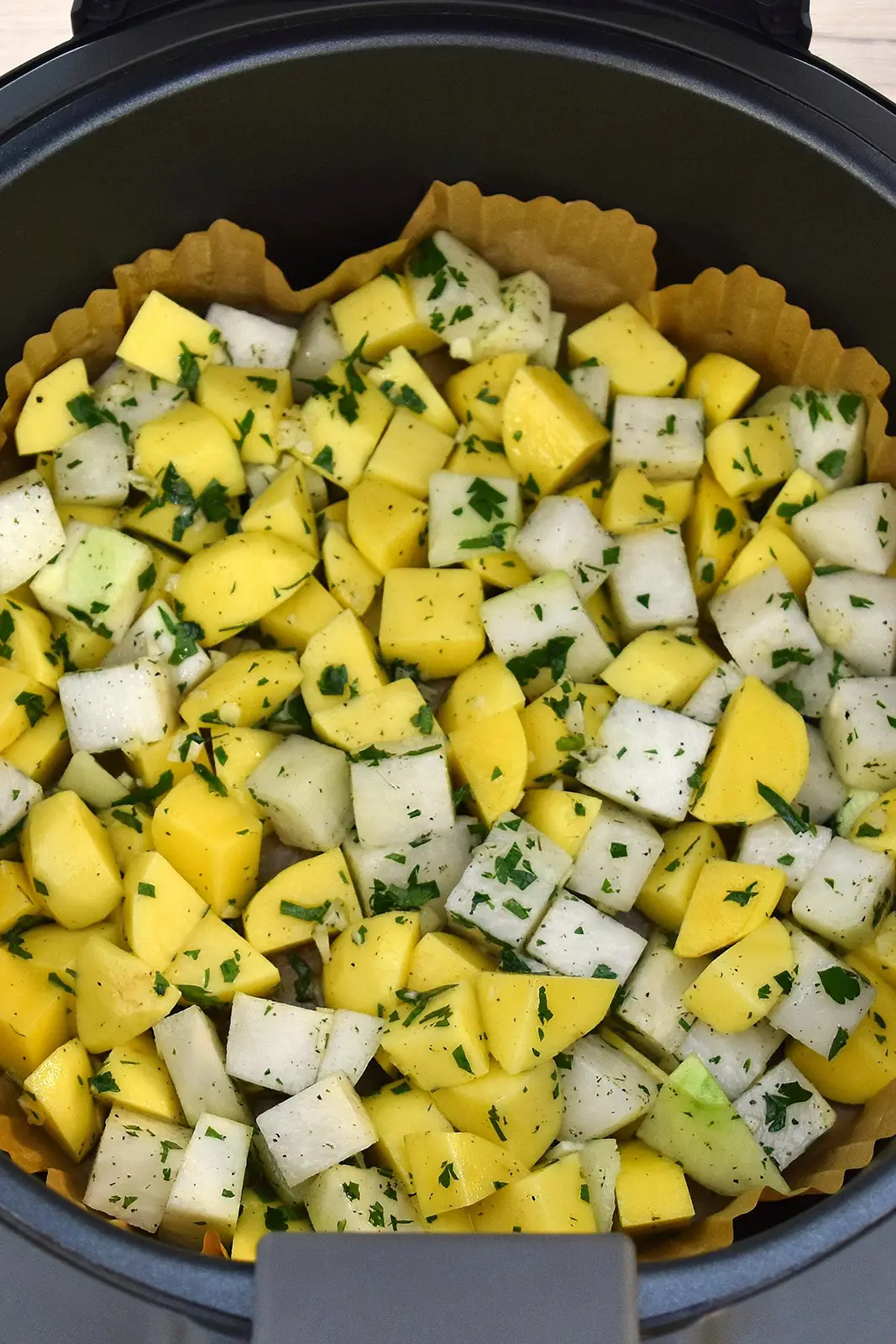 Überbackene Kartoffel-Kohlrabi aus dem Airfryer Überbackene Kartoffel-Kohlrabi aus dem Airfryer