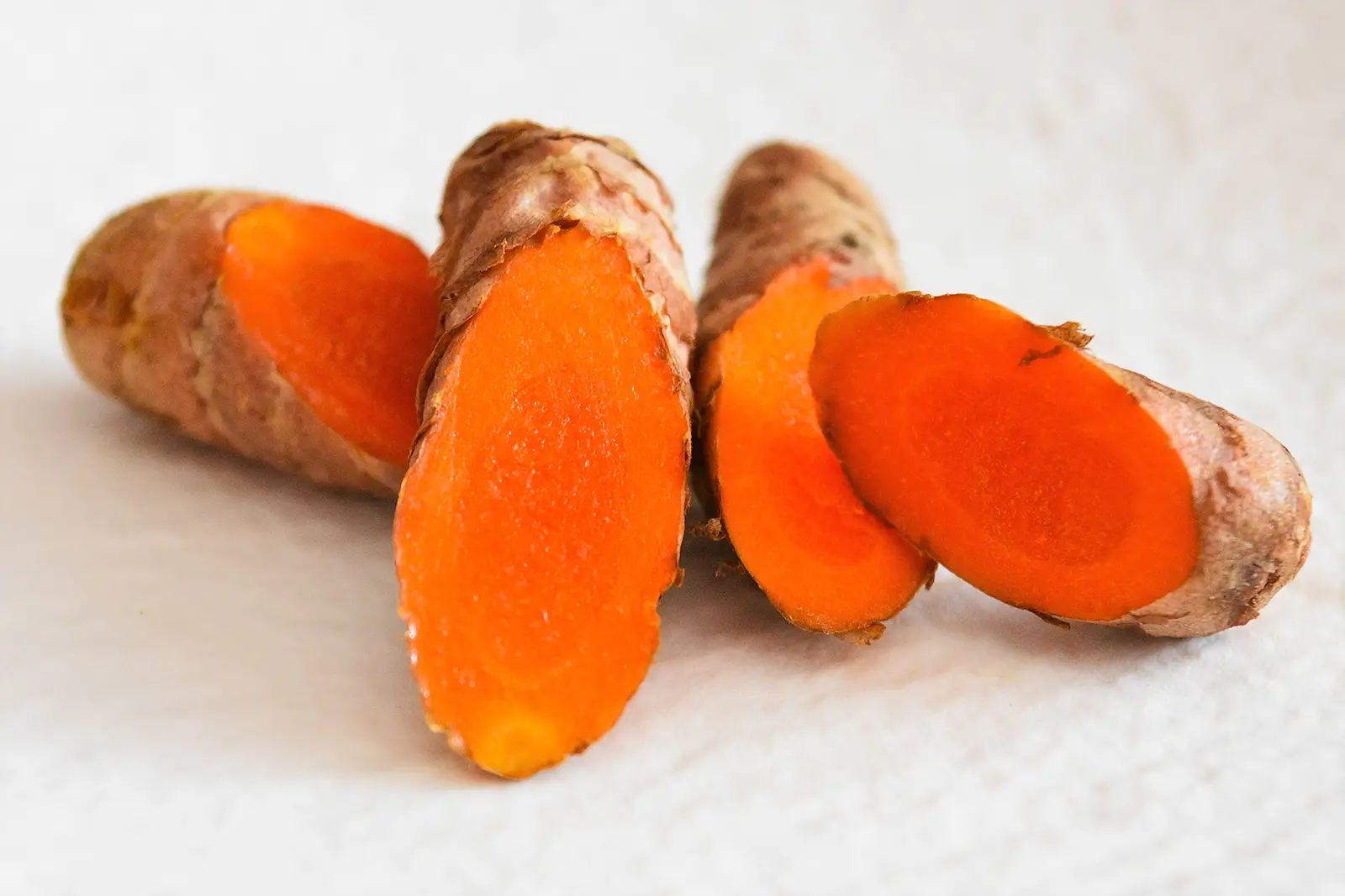 kurkuma-das-goldene-heilgewuerz-kurkuma-rezepte-ballesworld