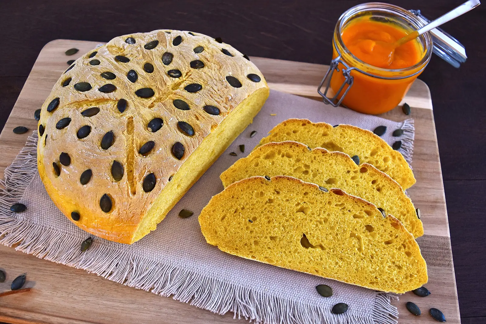 Saftiges Kürbisbrot-einfaches Rezept mit Kürbispüree-Rezepte-ballesworld