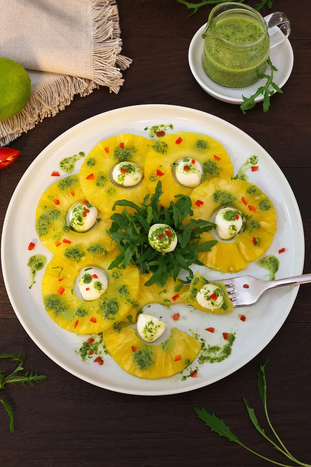 Ananas Carpaccio mit Rucola Dressing-Vegetarisch-ballesworld