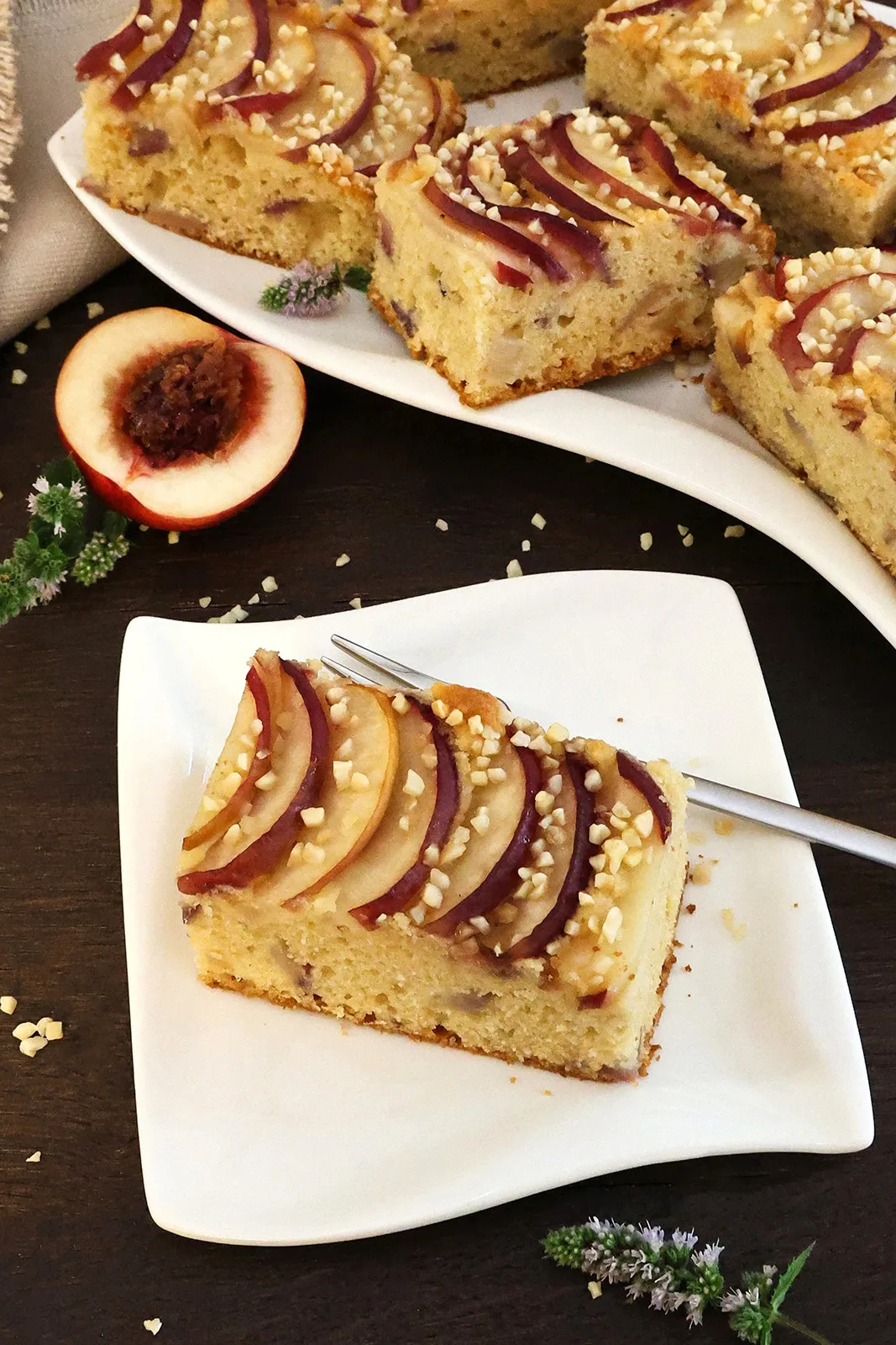 Nektarinen-Kuchen mit Mandel-Crunch-Nachtisch-ballesworld