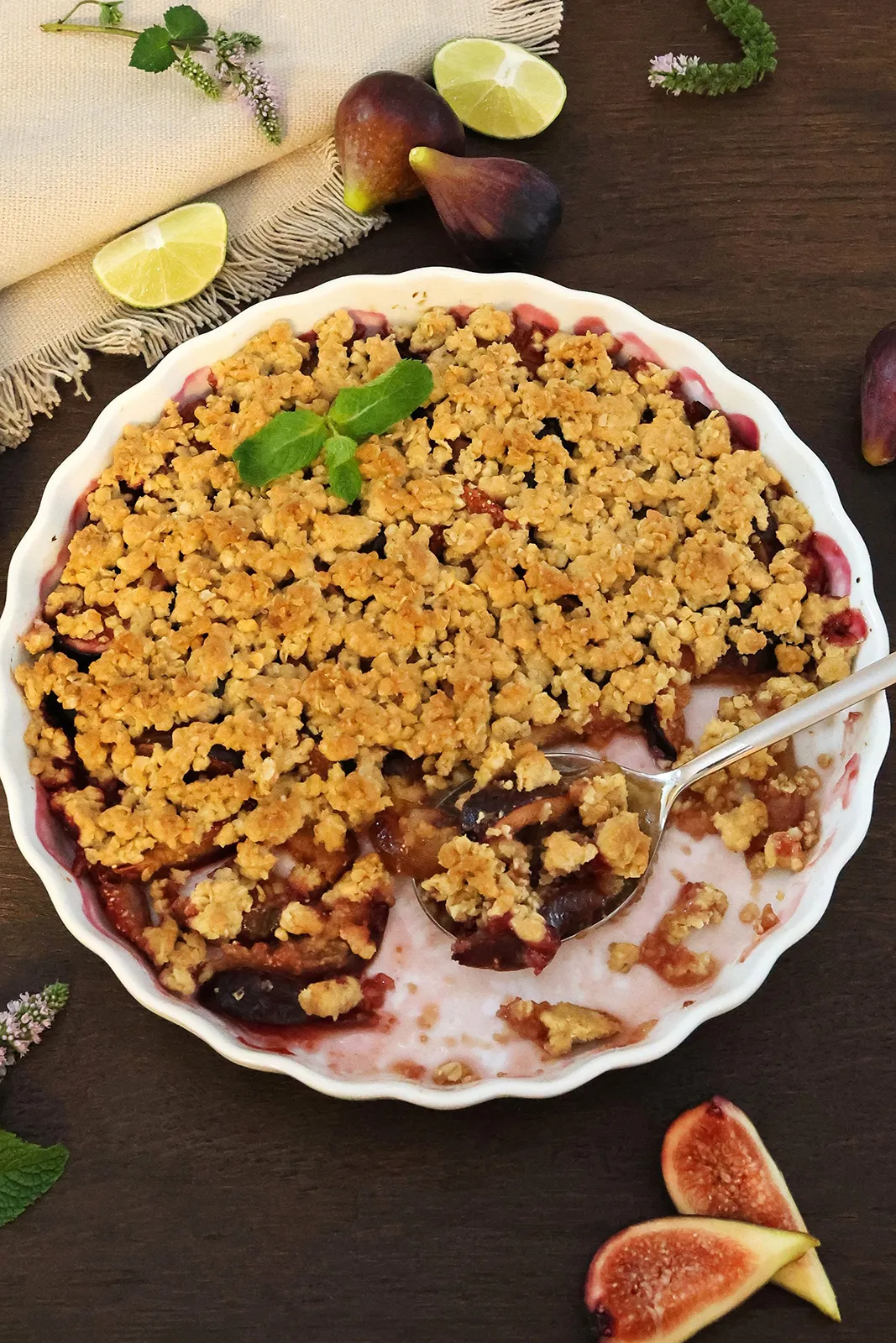 Feigen-Crumble mit Mandeln und Haferflocken-Nachtisch-ballesworld